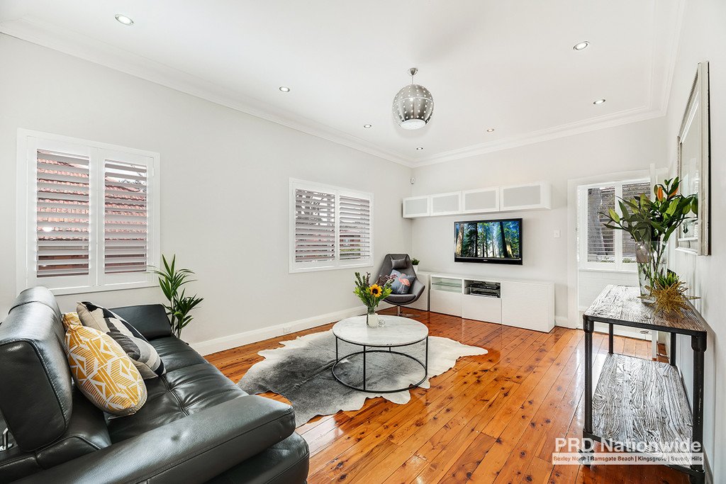 14 PACIFIC Street KINGSGROVE 2