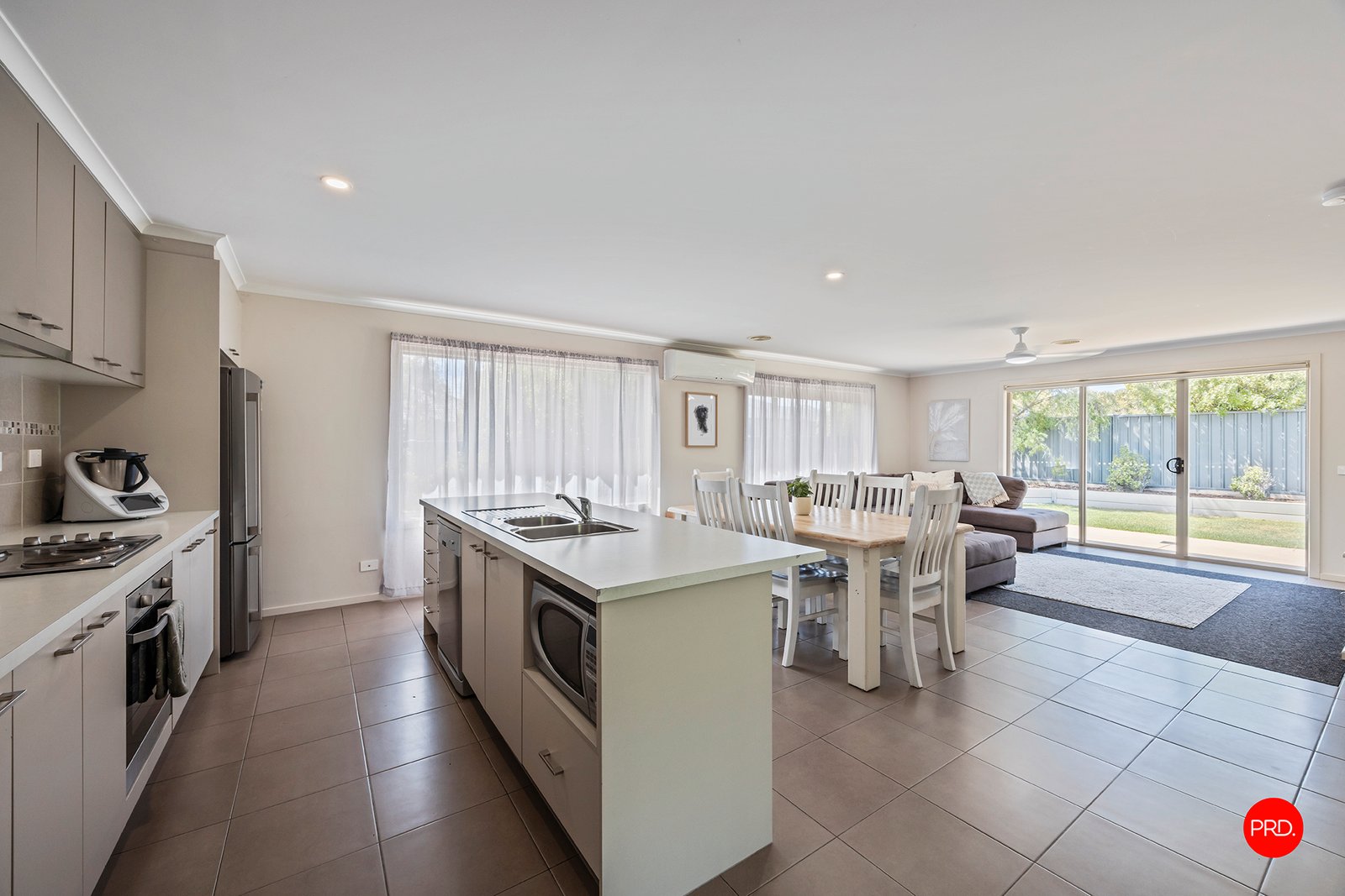 14 Parkview Boulevard HUNTLY 2