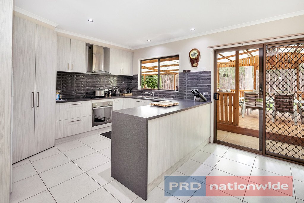 14 Parslow Road ROSS CREEK 2