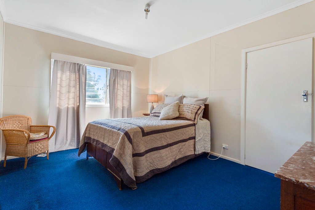 14 Parsonage Grove EAGLEHAWK 6