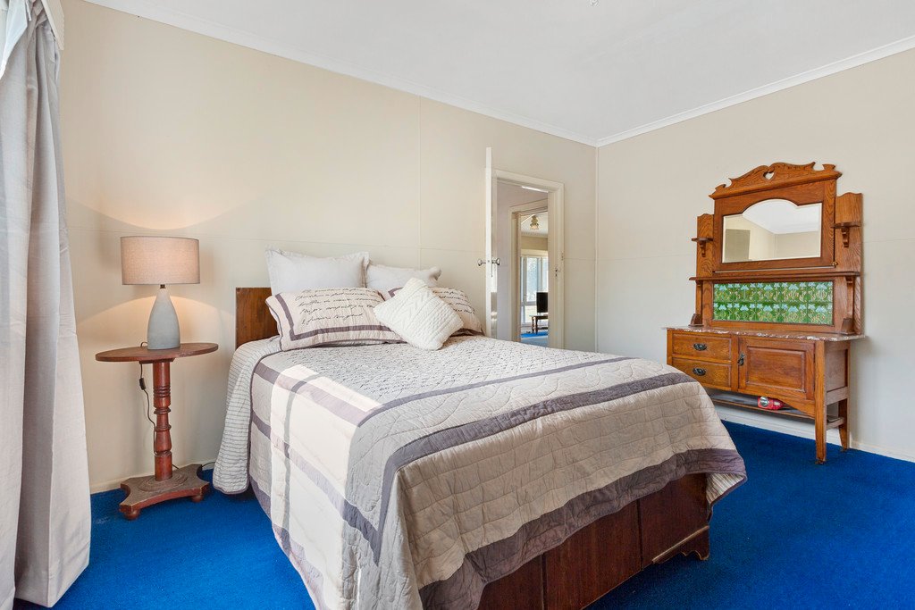 14 Parsonage Grove EAGLEHAWK 7