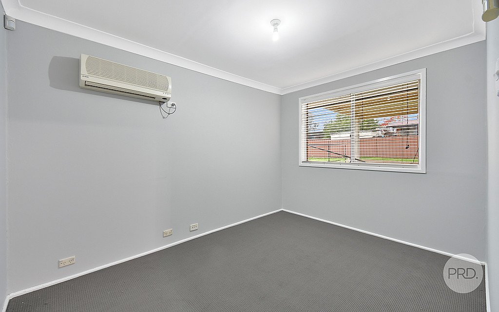 1/4 Paterson Place COLYTON 6