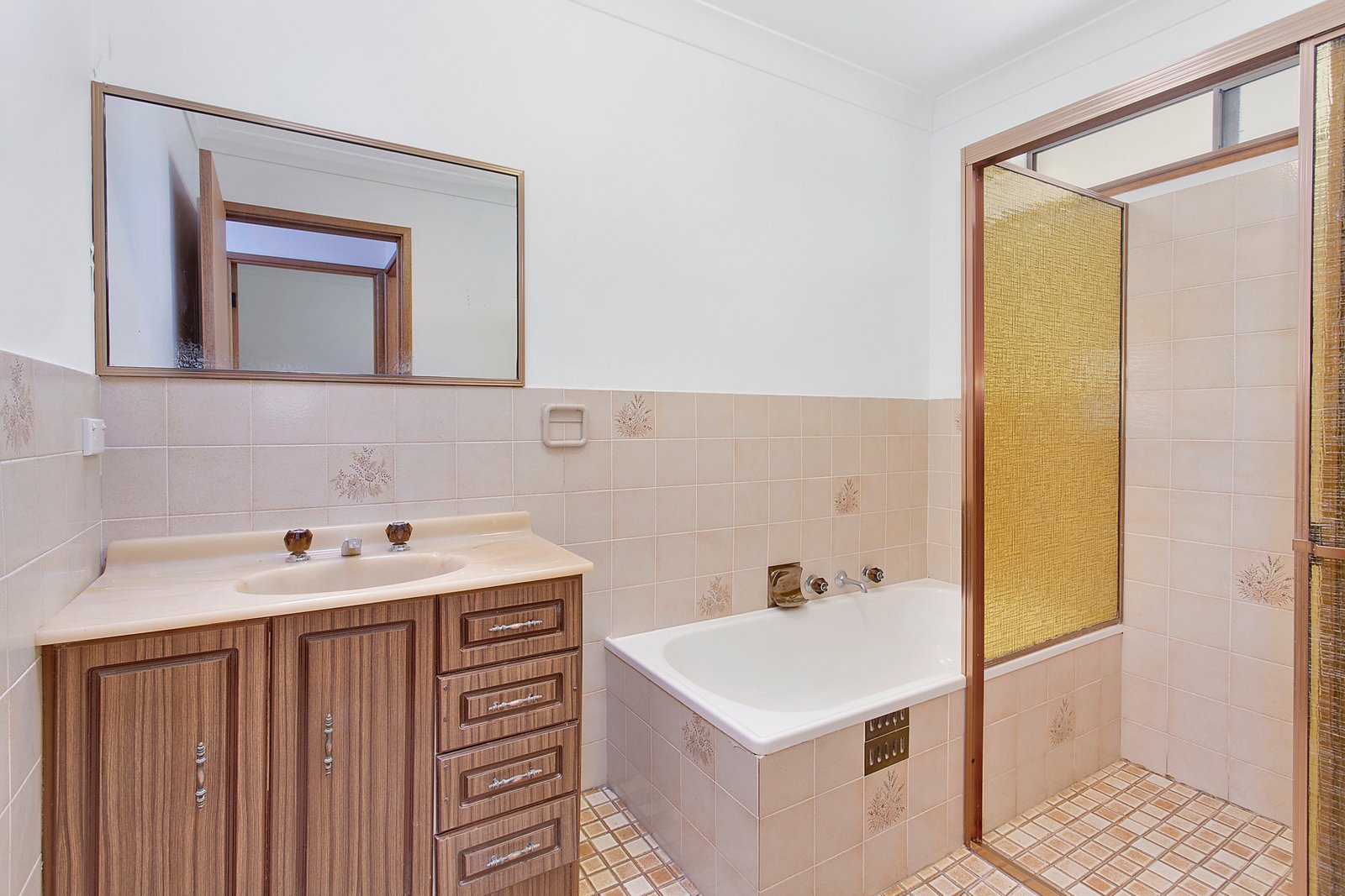 14 Peach Grove LAURIETON 8