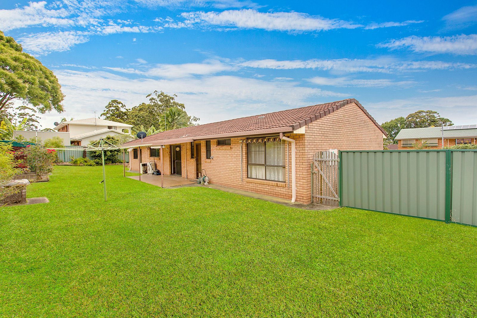 14 Peach Grove LAURIETON 9