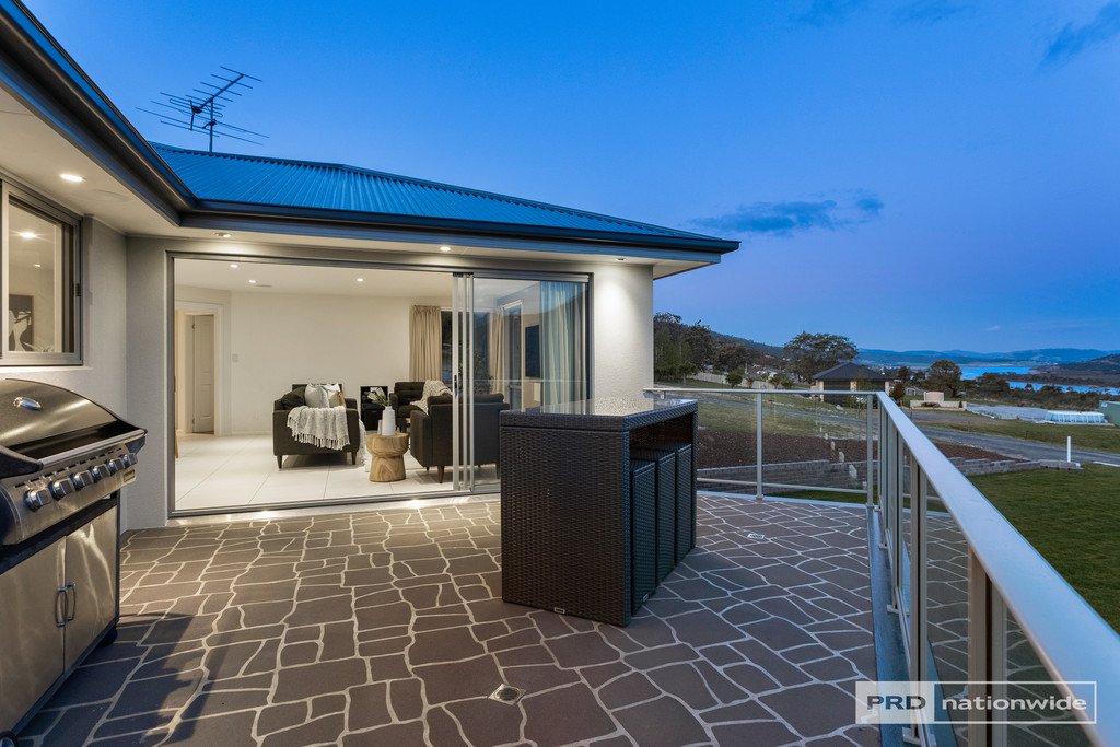 14 Pegasus Drive DROMEDARY 16