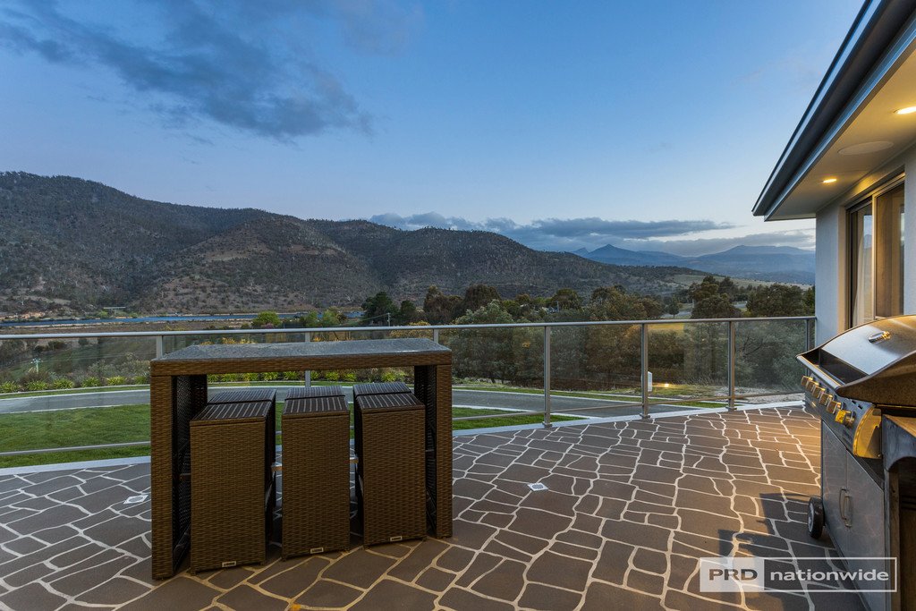 14 Pegasus Drive DROMEDARY 17