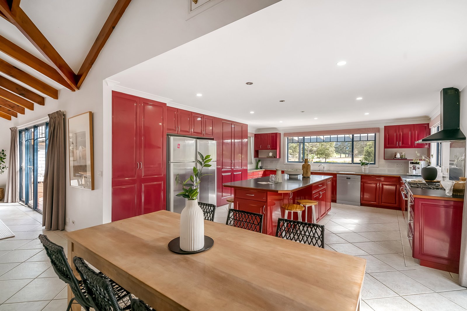 14 Penola Drive LESLIE VALE 15