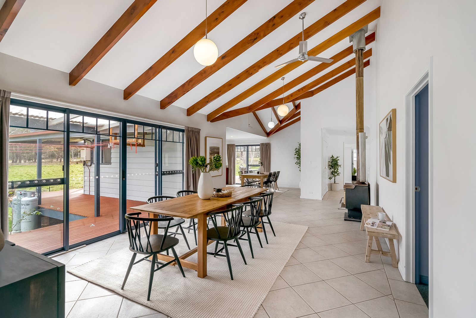 14 Penola Drive LESLIE VALE 18