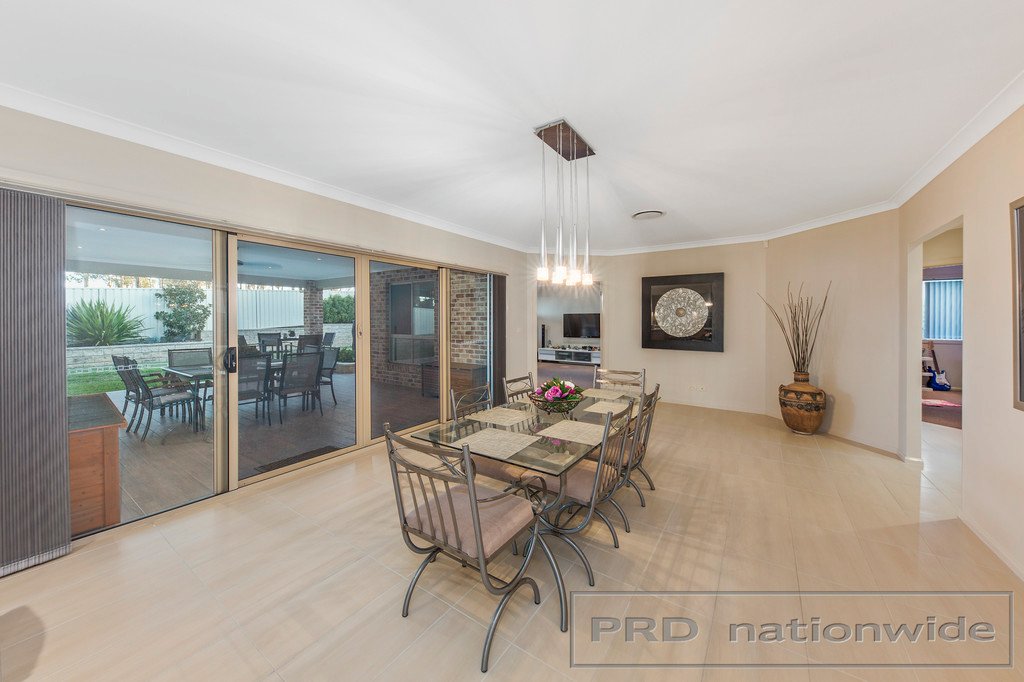 14 Peppertree Circuit ABERGLASSLYN 8