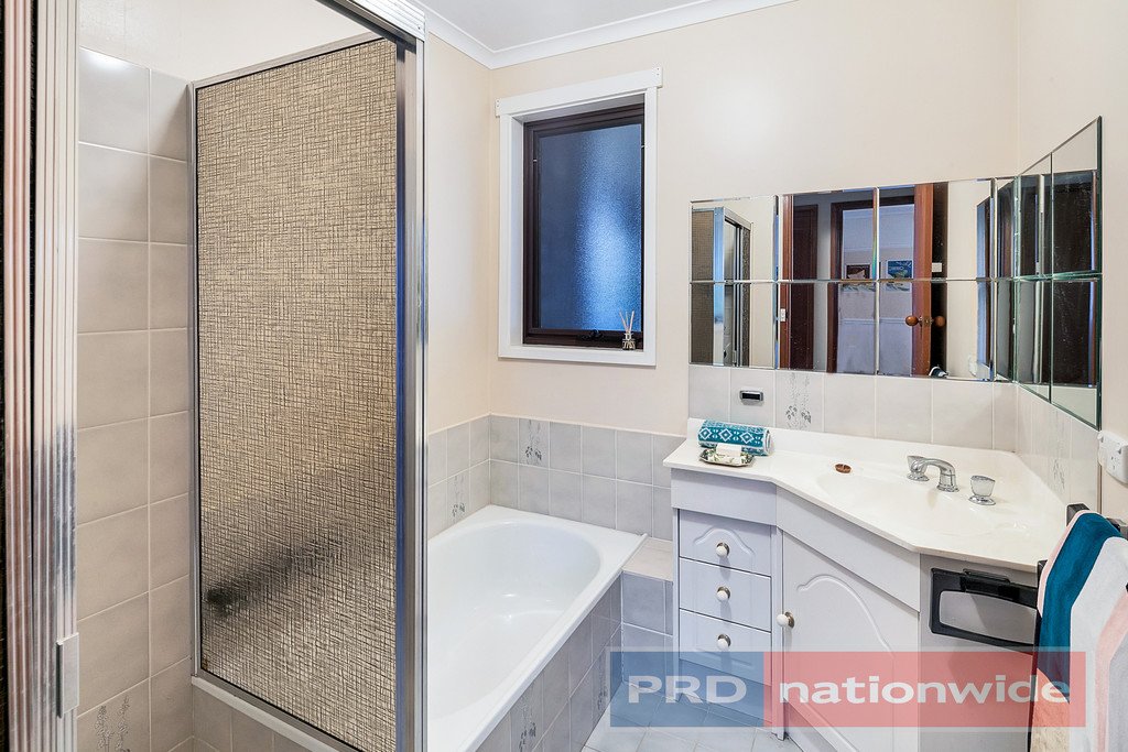 14 Pindari Drive MOUNT CLEAR 8