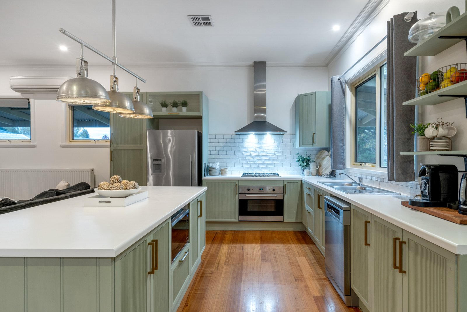 Real Estate and Property in 14 Pinelea Grove, Gisborne, VIC