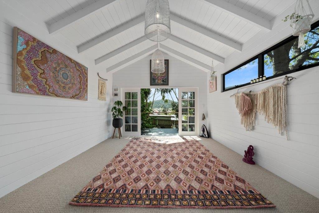 14 Pioneer Avenue NEW NORFOLK 27