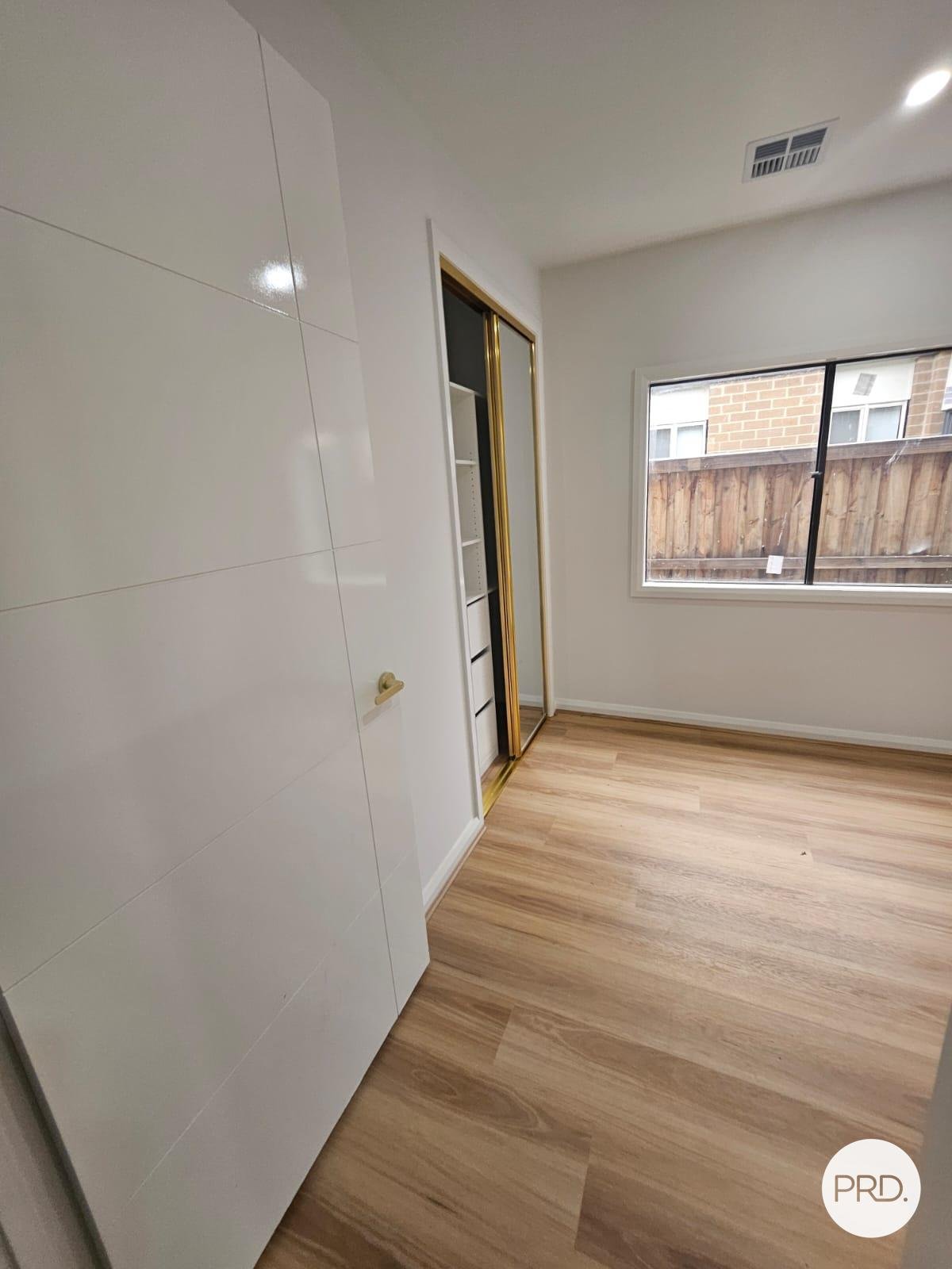 14 Prado Avenue CLYDE NORTH 3