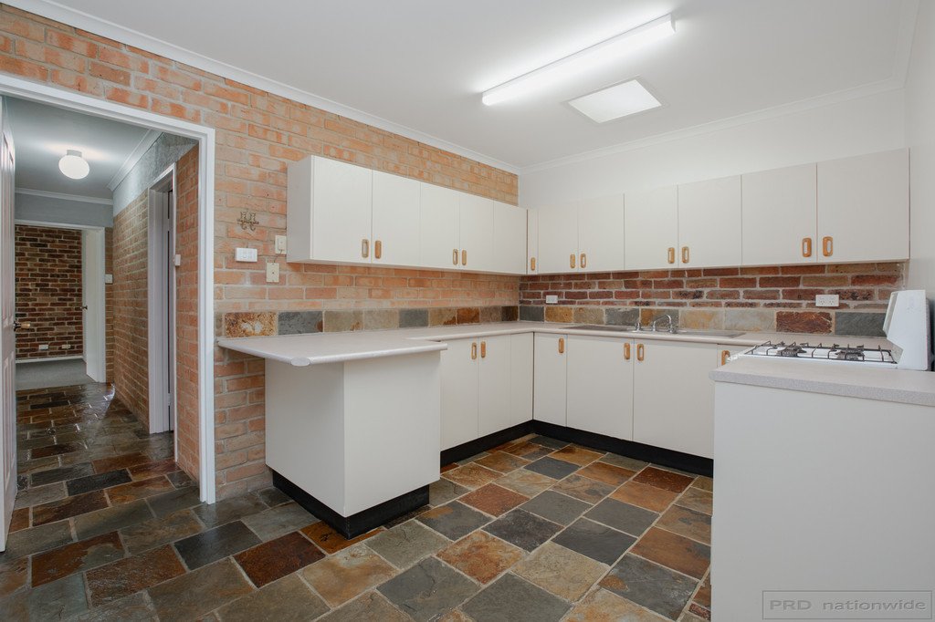 1/4 Proserpine Close ASHTONFIELD 6