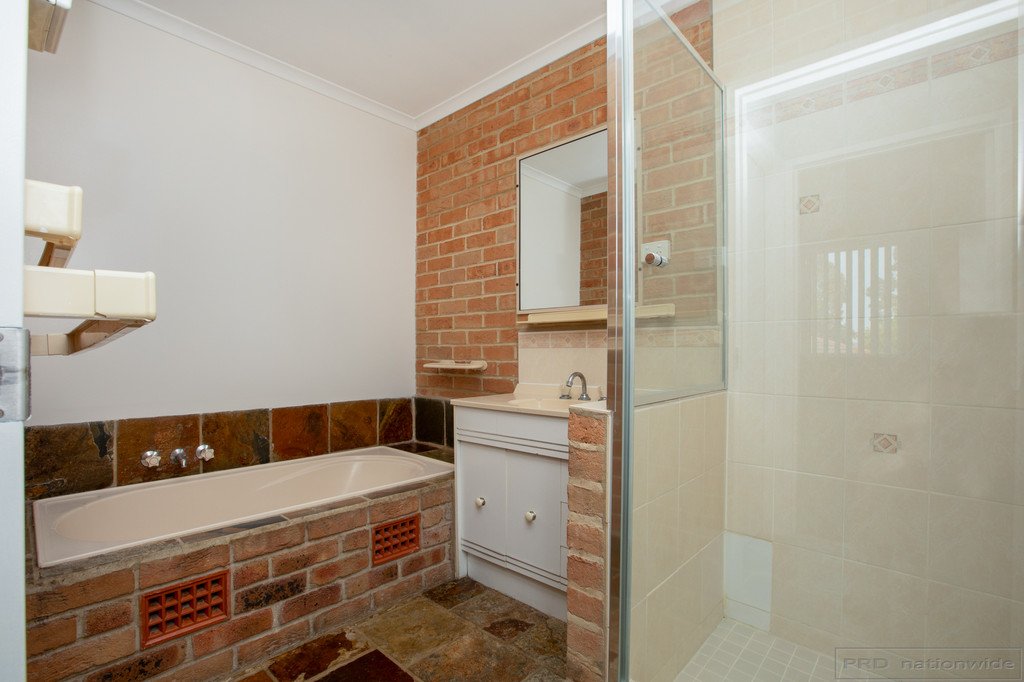 1/4 Proserpine Close ASHTONFIELD 8