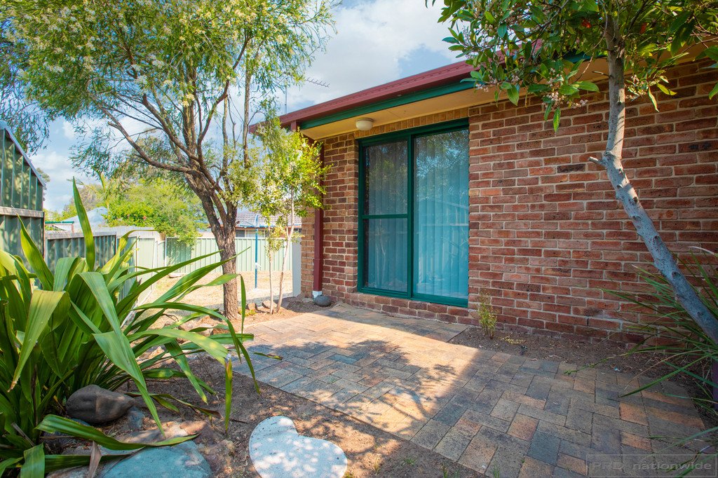 1/4 Proserpine Close ASHTONFIELD 11