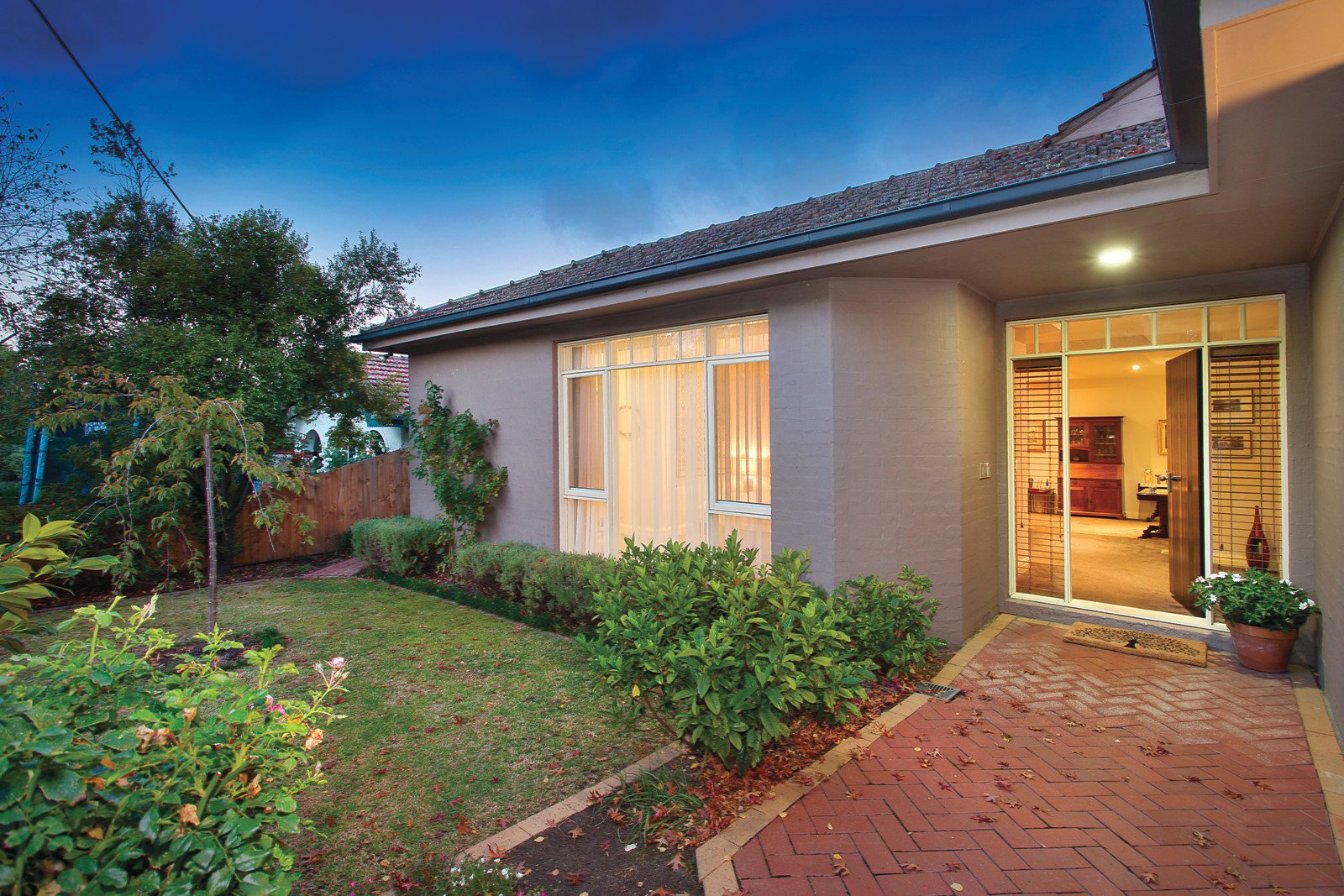 14 Proudfoot Street, Mont Albert, VIC