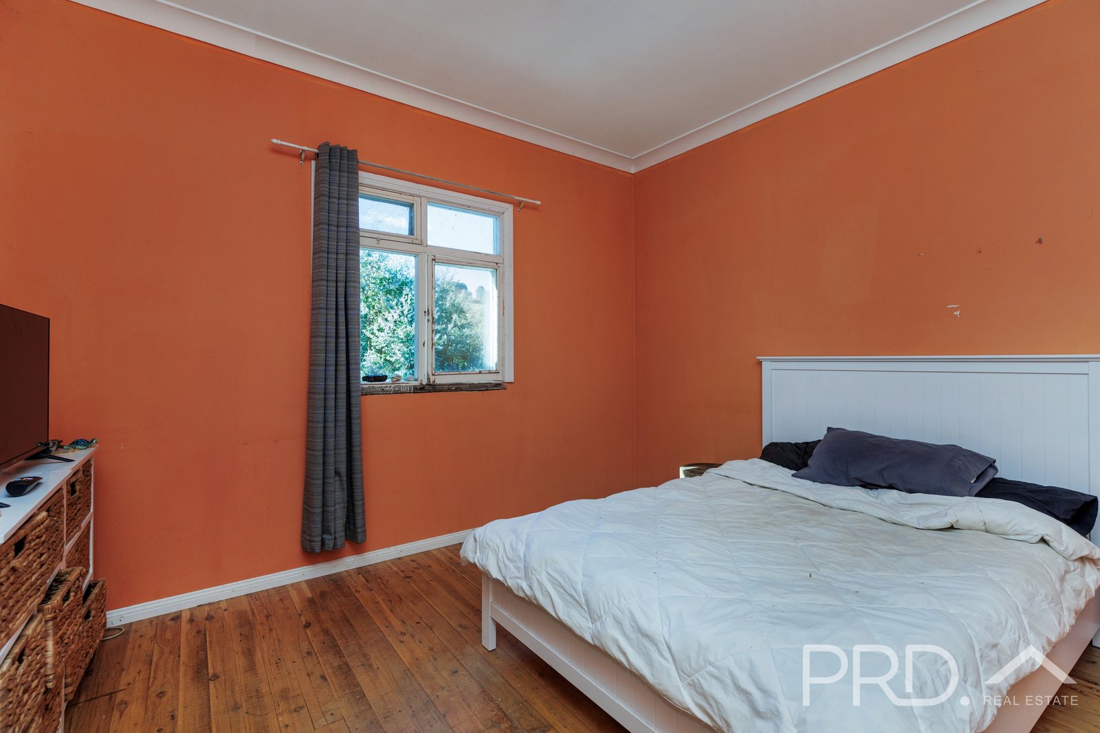 14 Quartz Street ADELONG 7