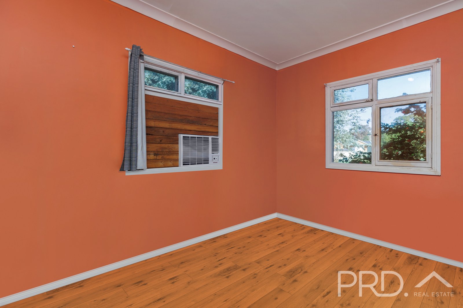 14 Quartz Street ADELONG 9