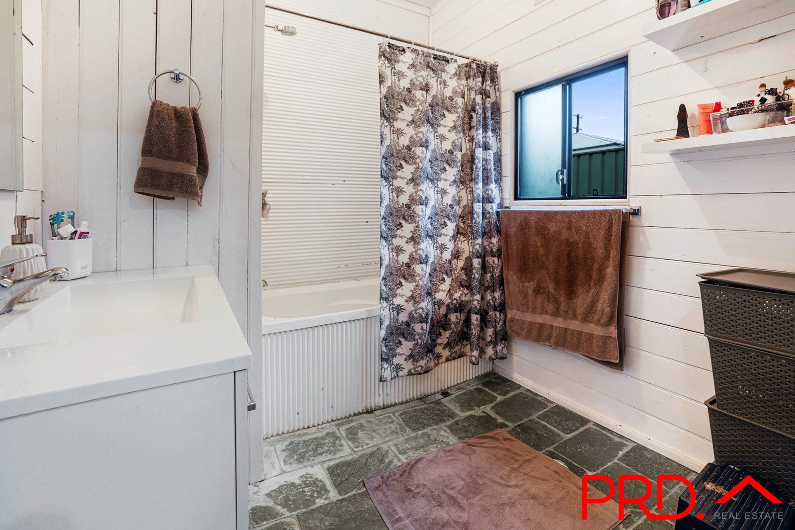 14 Rawson Avenue TAMWORTH 8