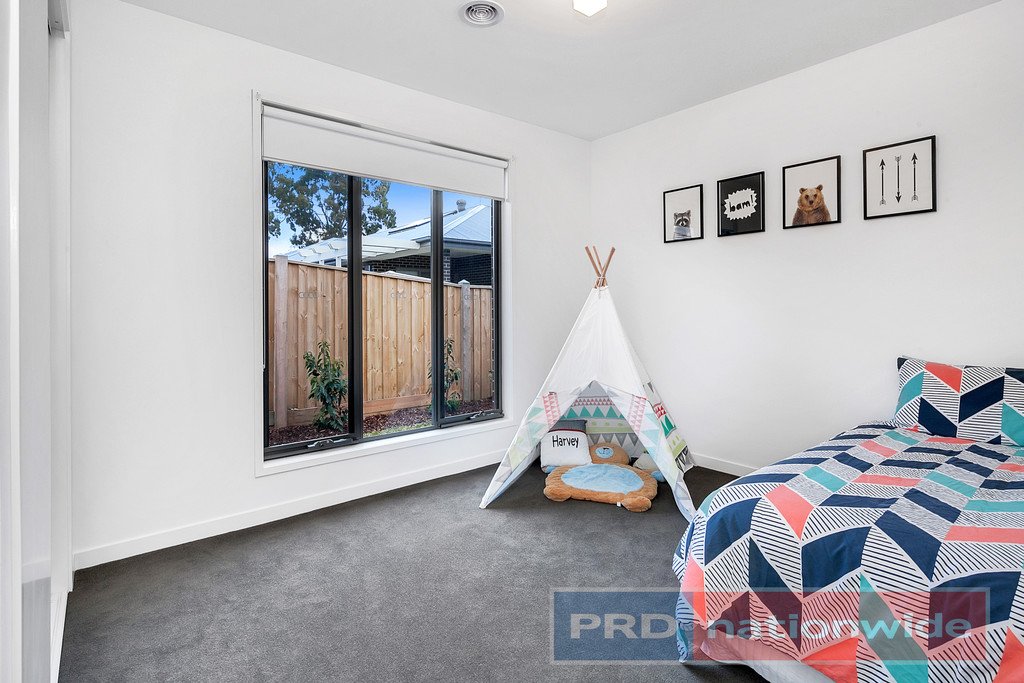 14 Regal Drive ALFREDTON 4