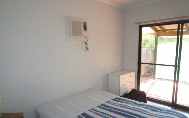 14 Reid Road CABLE BEACH 5