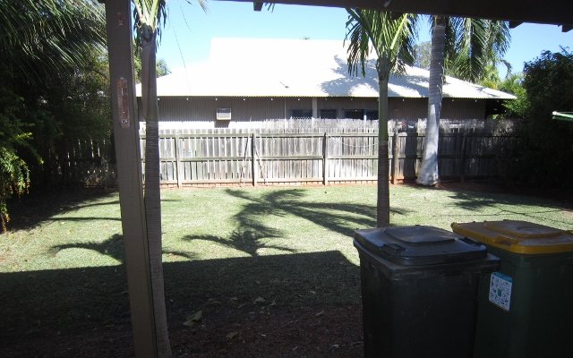 14 Reid Road CABLE BEACH 7