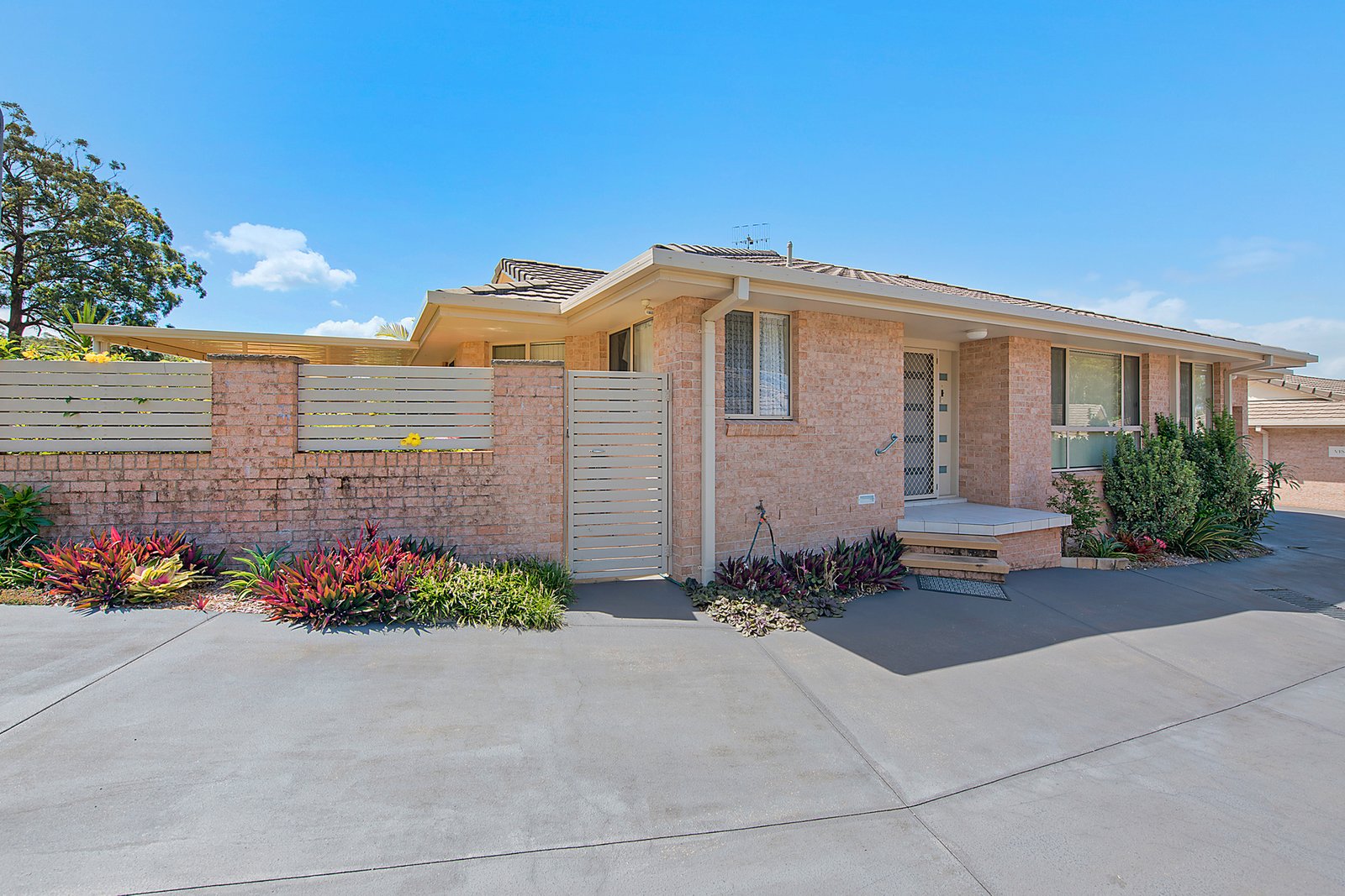 1/4 Reliance Crescent LAURIETON 1