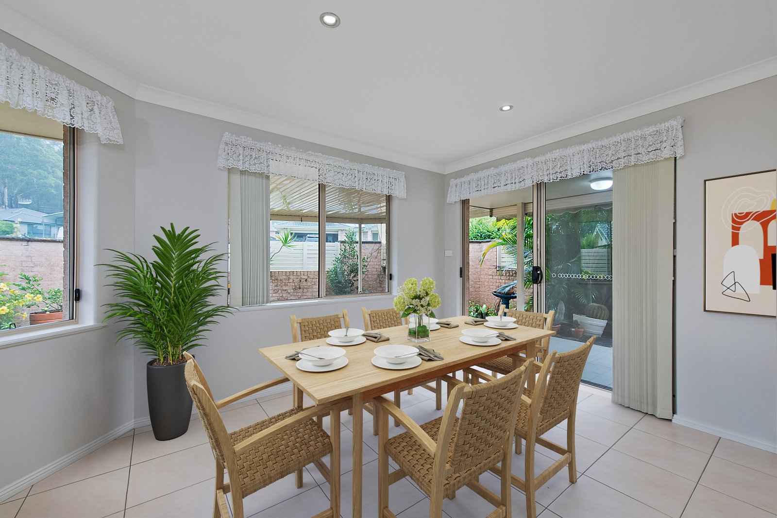 1/4 Reliance Crescent LAURIETON 4