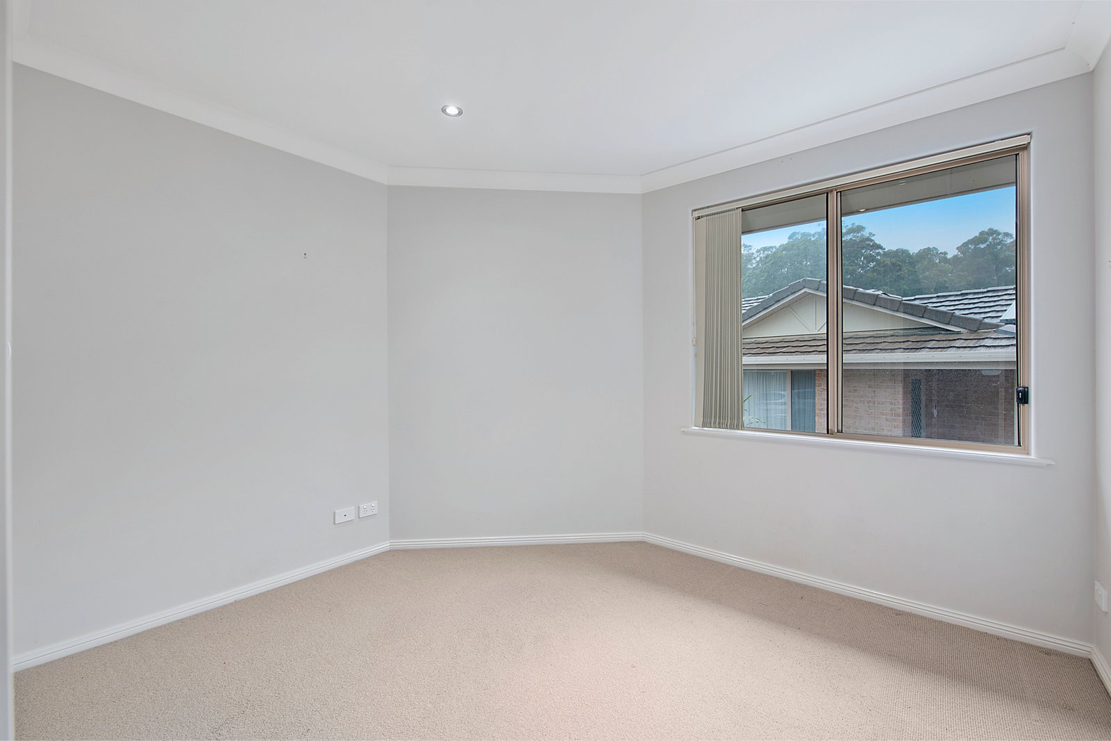 1/4 Reliance Crescent LAURIETON 8
