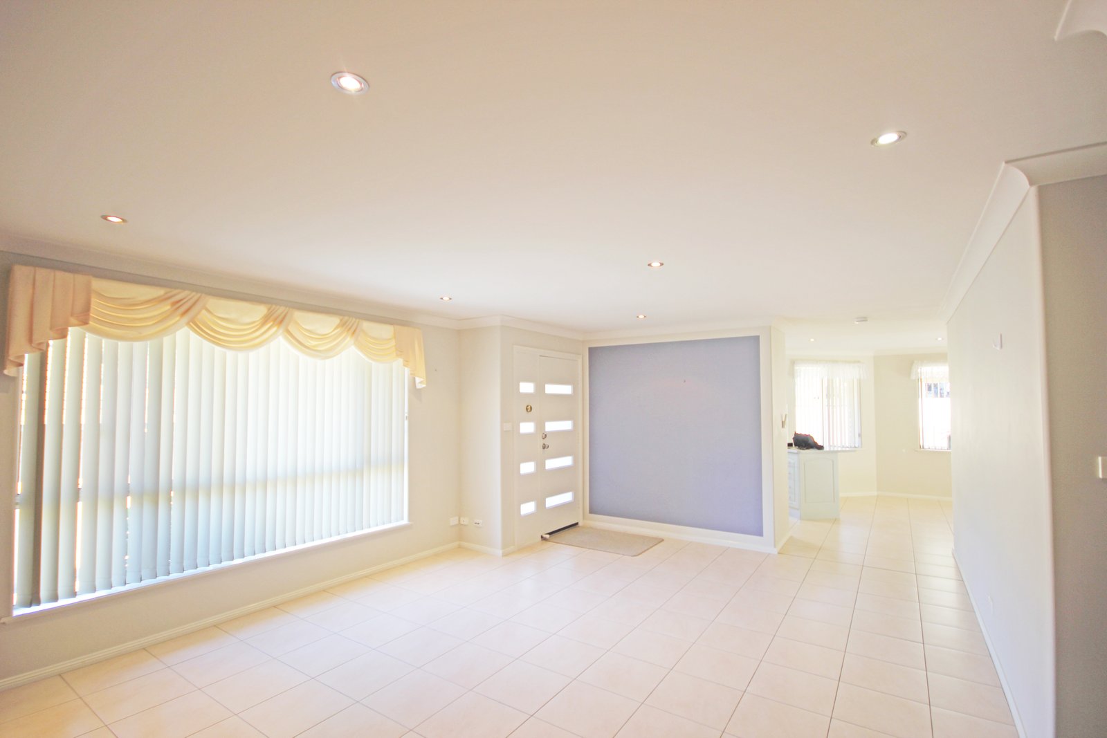 1/4 Reliance Crescent LAURIETON 2