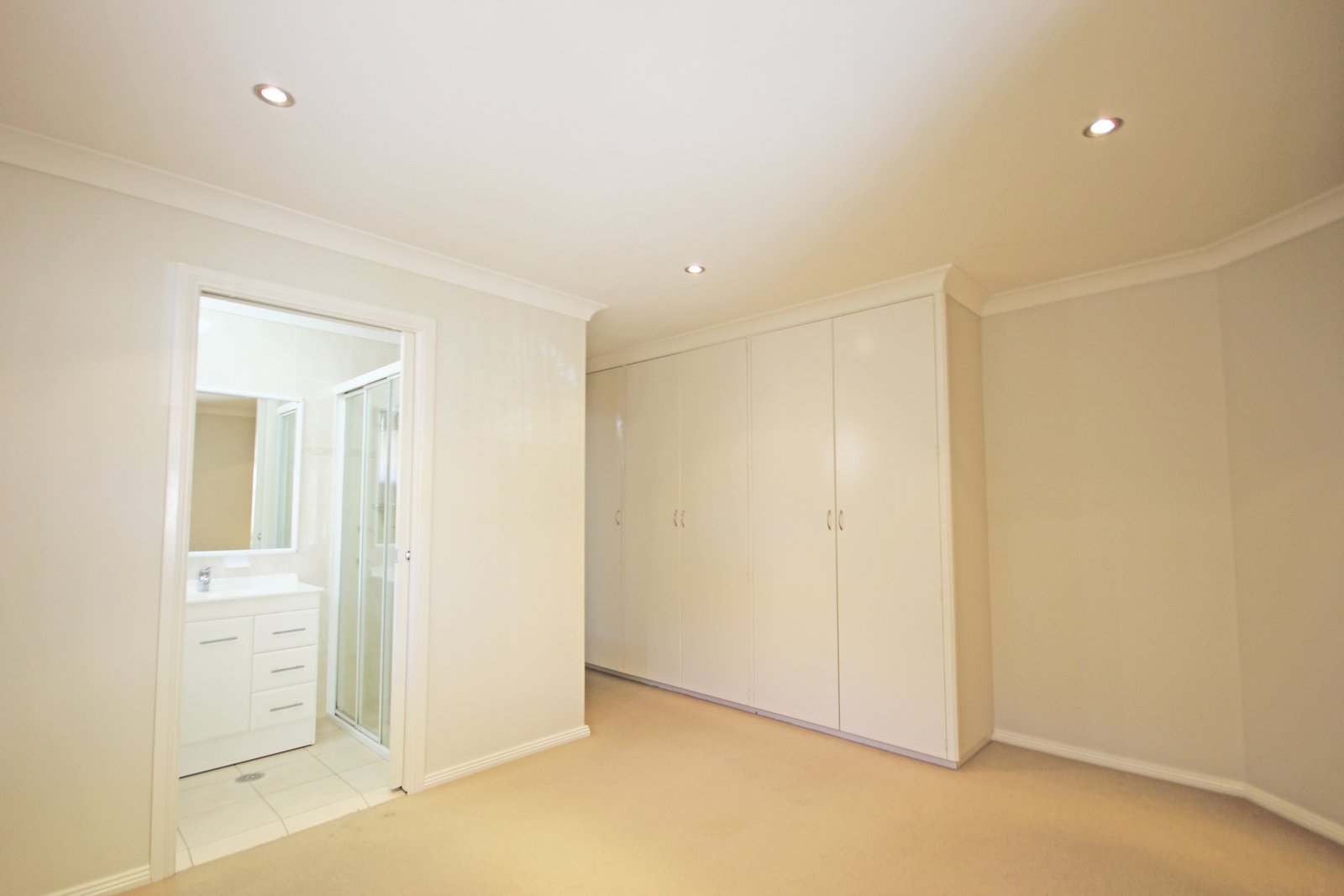 1/4 Reliance Crescent LAURIETON 6