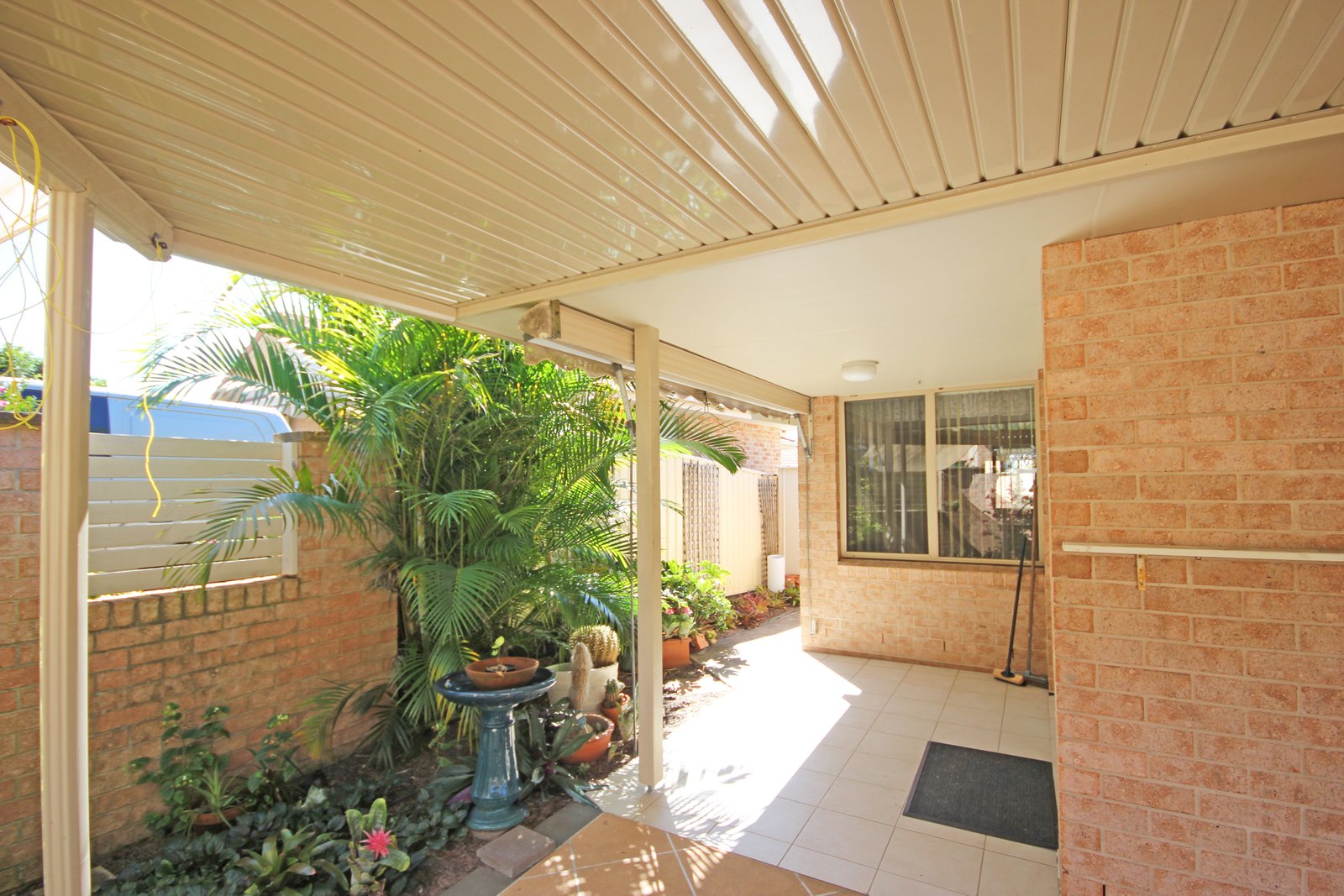 1/4 Reliance Crescent LAURIETON 8