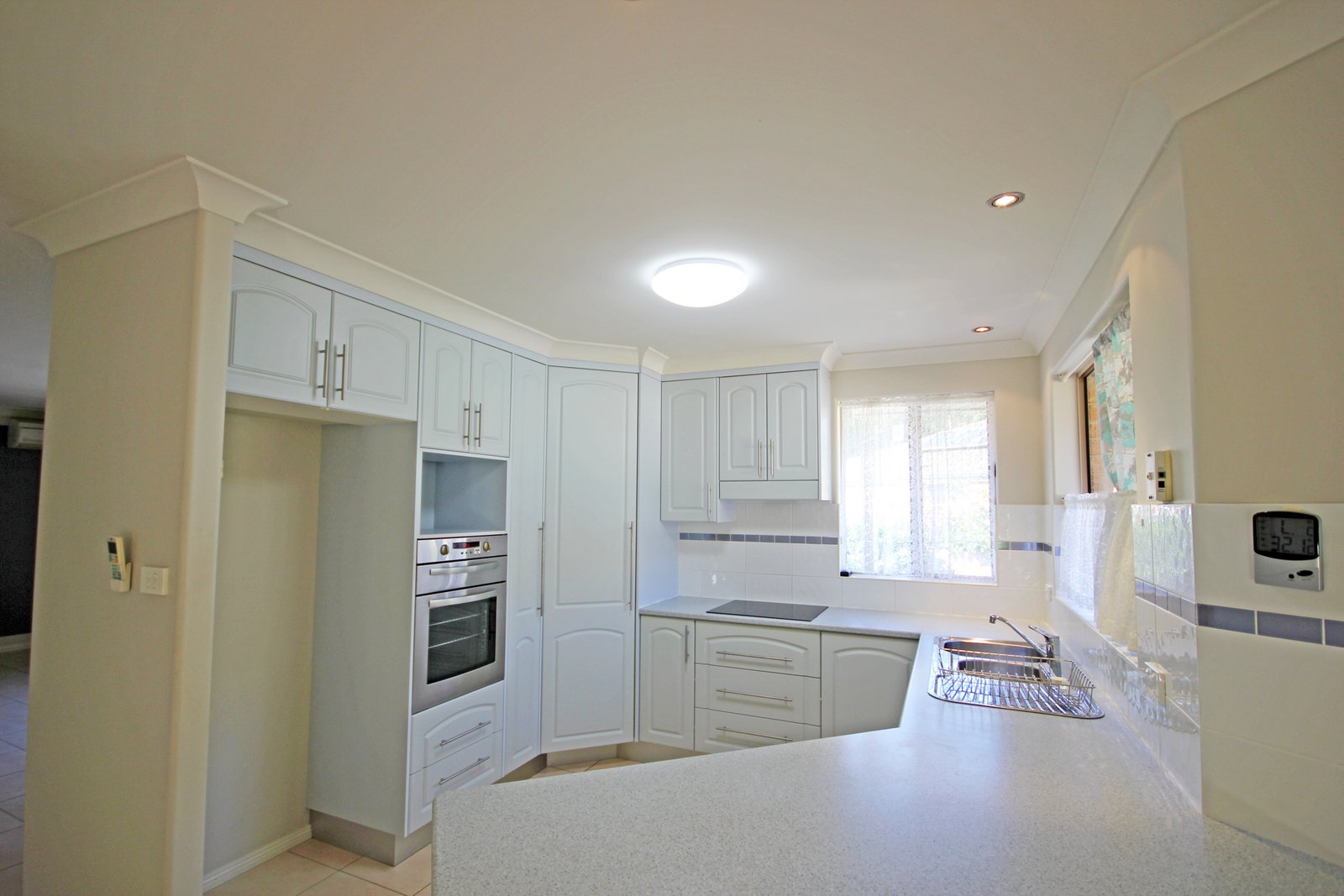 1/4 Reliance Crescent LAURIETON 3