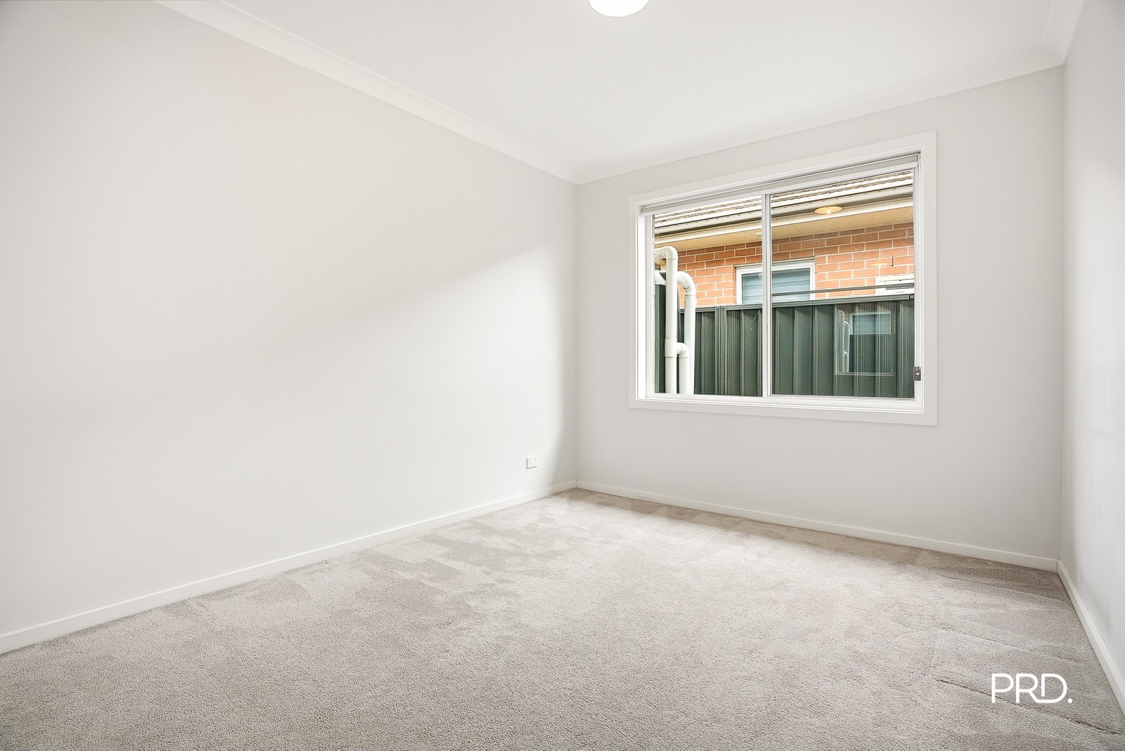 14 Risus Ave  Glenmore Park 5