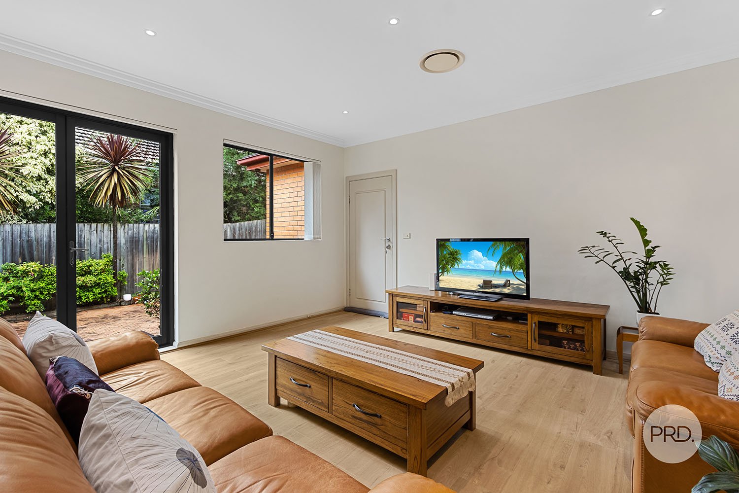 1/4 River Road OATLEY 3