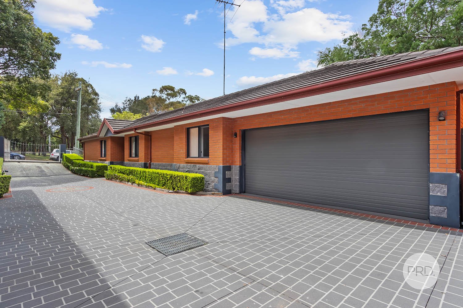 1/4 River Road OATLEY 8