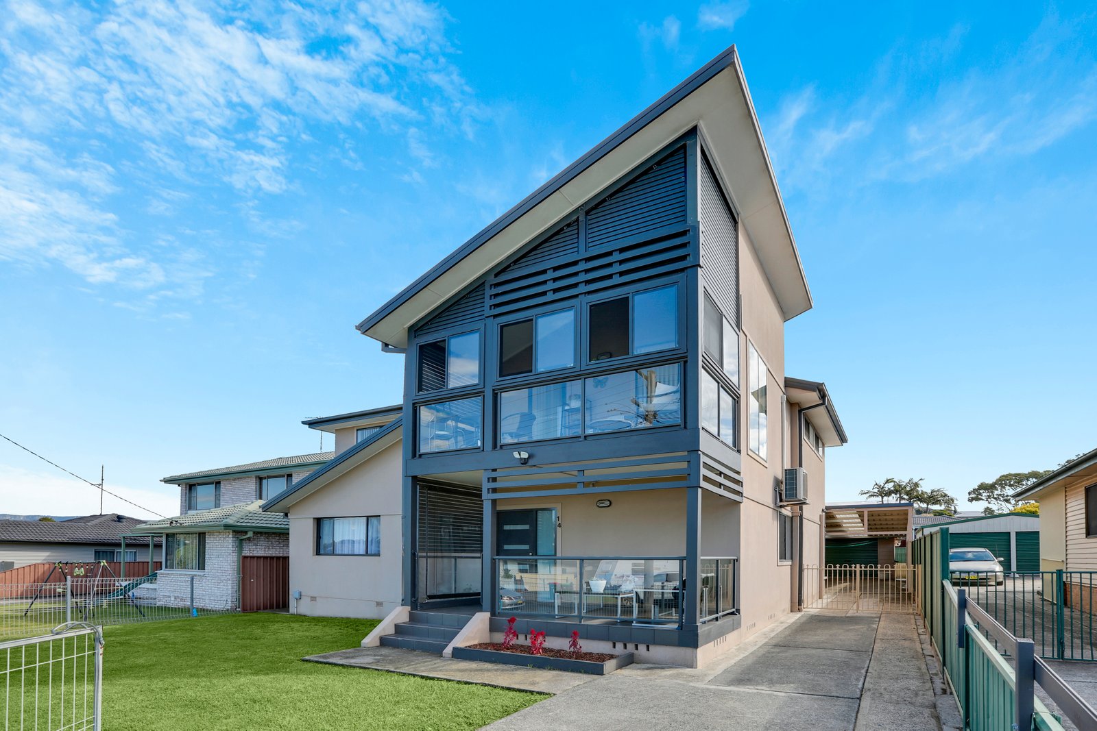 14 Rogers Avenue KANAHOOKA 1