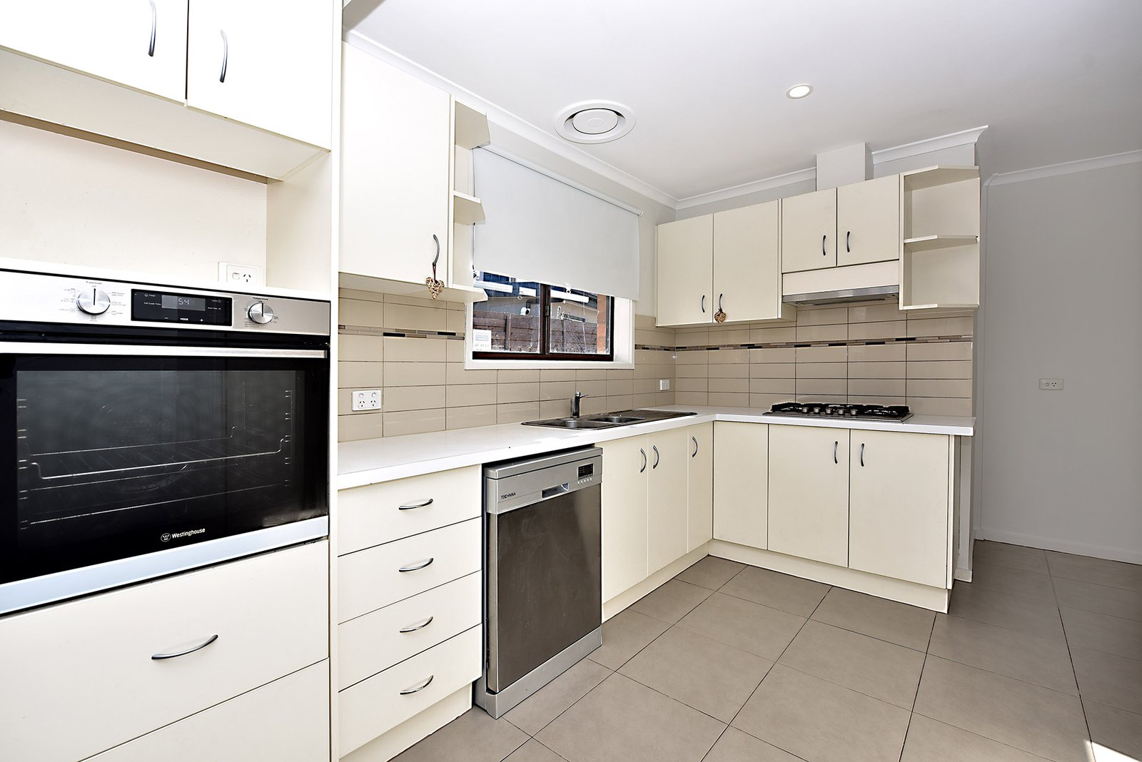 Gallery: 1/4 Rogers Street