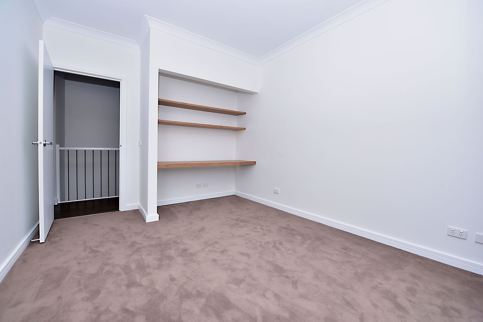 Gallery: 14 Rosevae Crescent