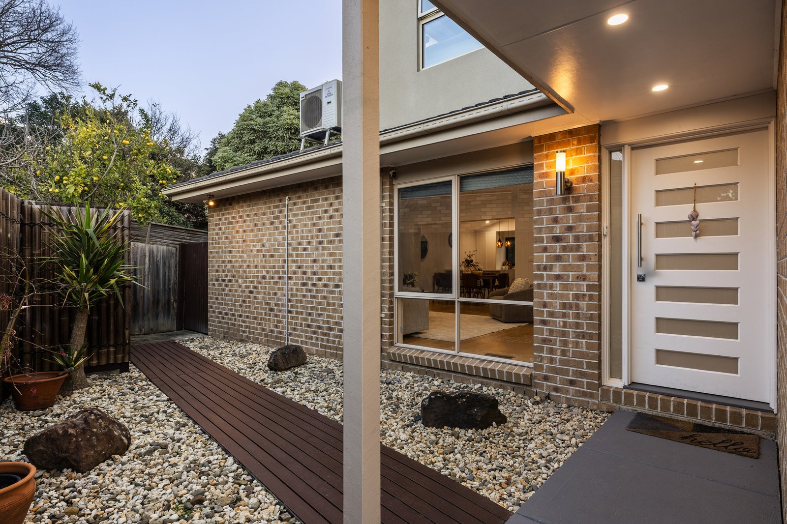 Gallery: 1/4 Rowan Court