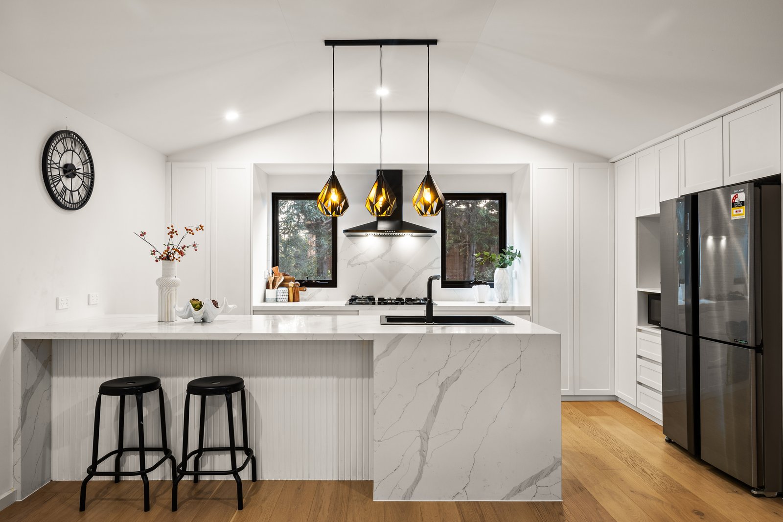 Gallery: 1/4 Rowan Court