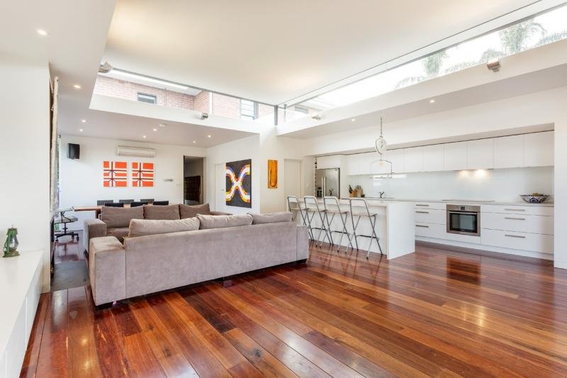 Gallery: 14 Royal Avenue