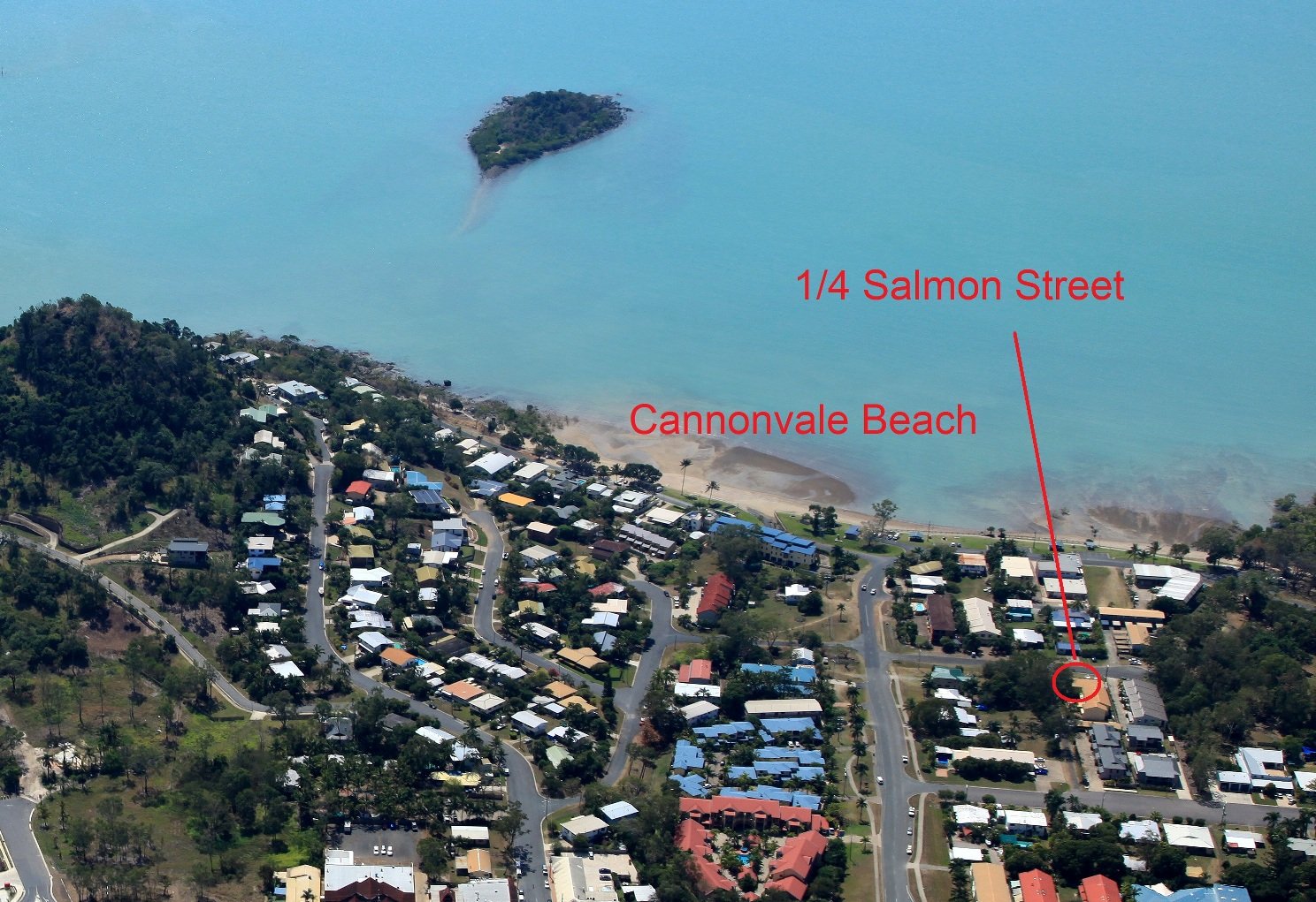 1/4 Salmon Street CANNONVALE 2