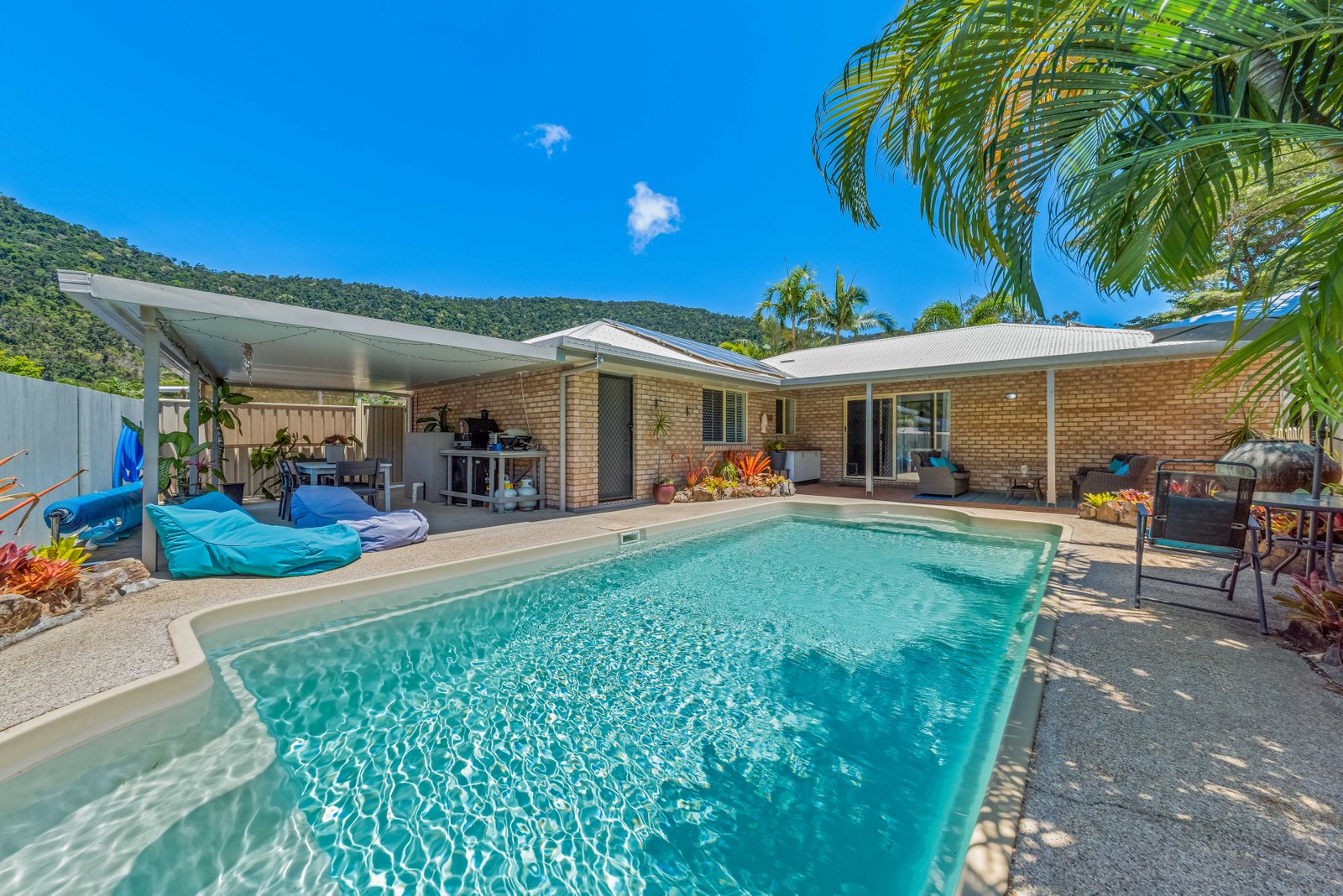 14 Sanctuary Ave  JUBILEE POCKET 18