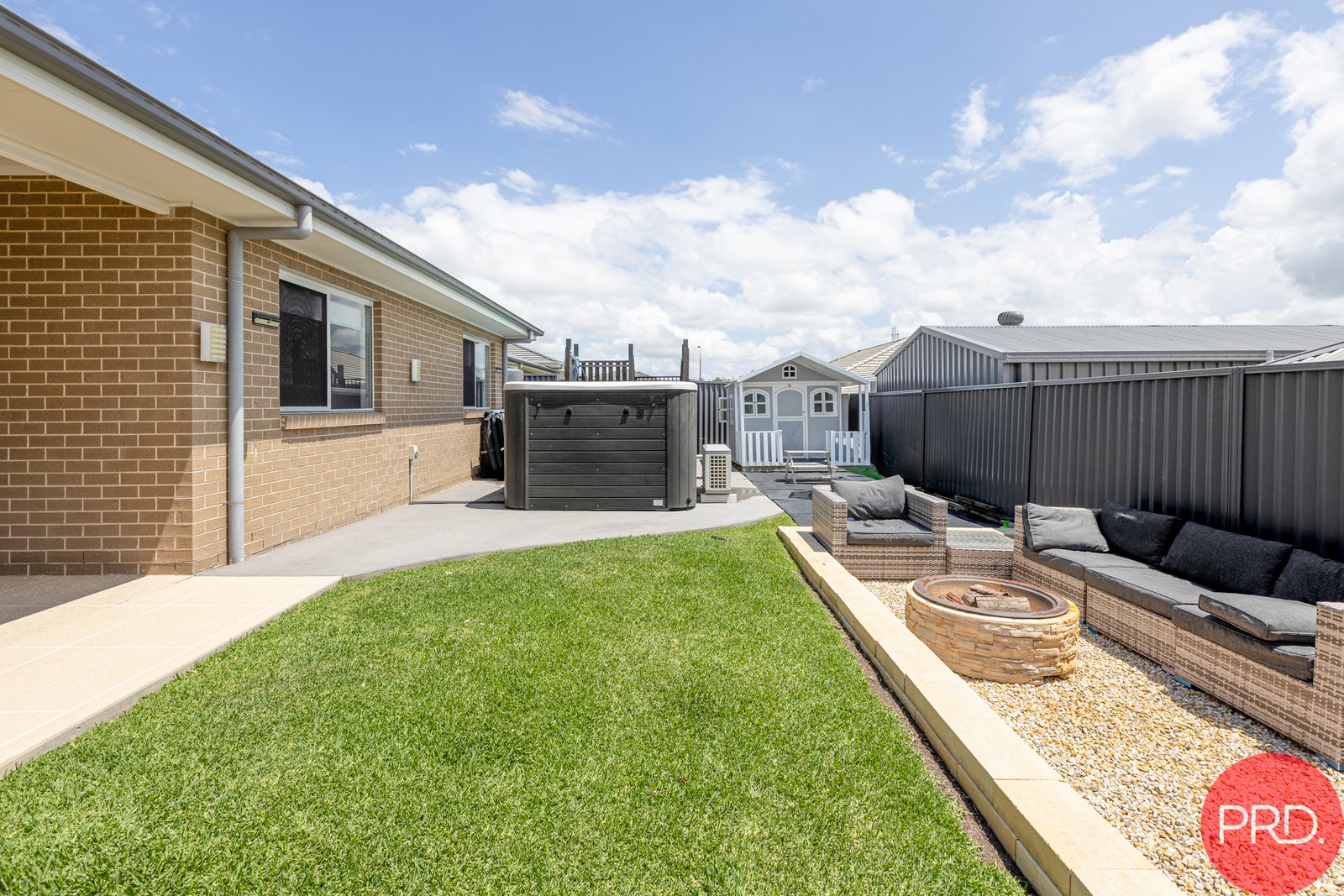 14 Sandridge Street THORNTON 3