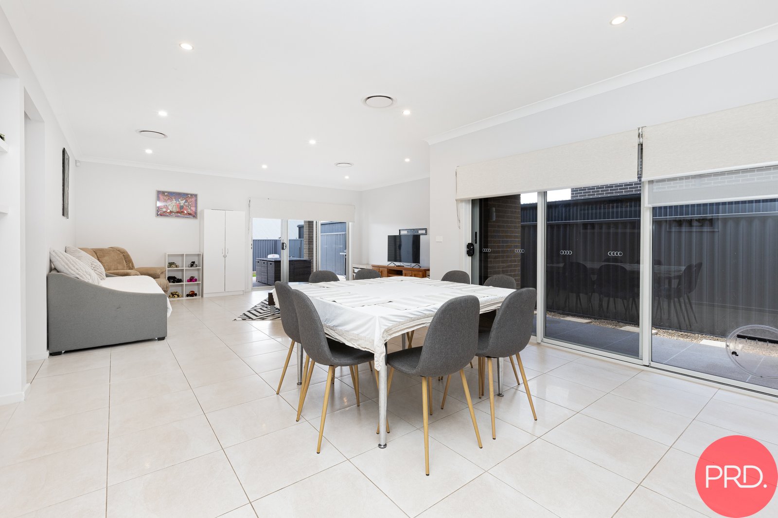 14 Sandridge Street THORNTON 8