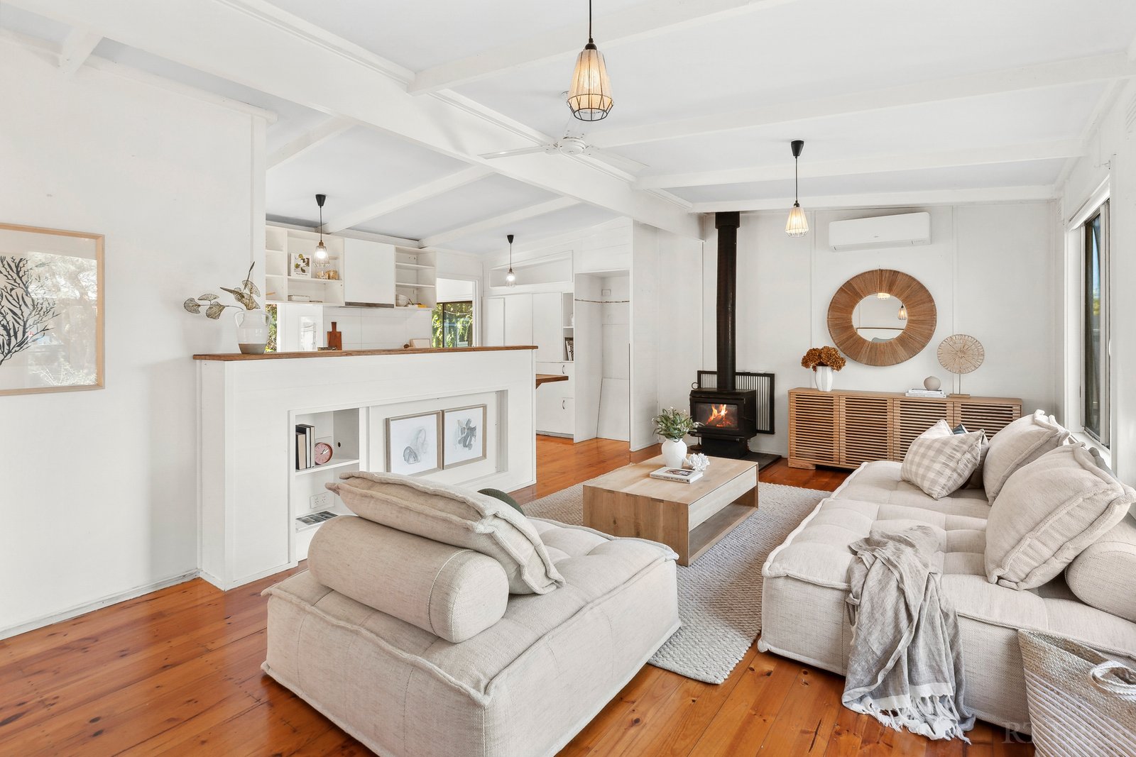 Real Estate and Property in 1/4 Saratoga Avenue, Barwon Heads, VIC