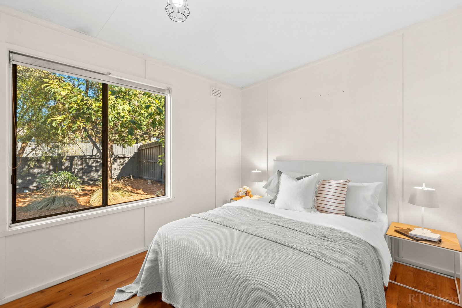 Real Estate and Property in 1/4 Saratoga Avenue, Barwon Heads, VIC