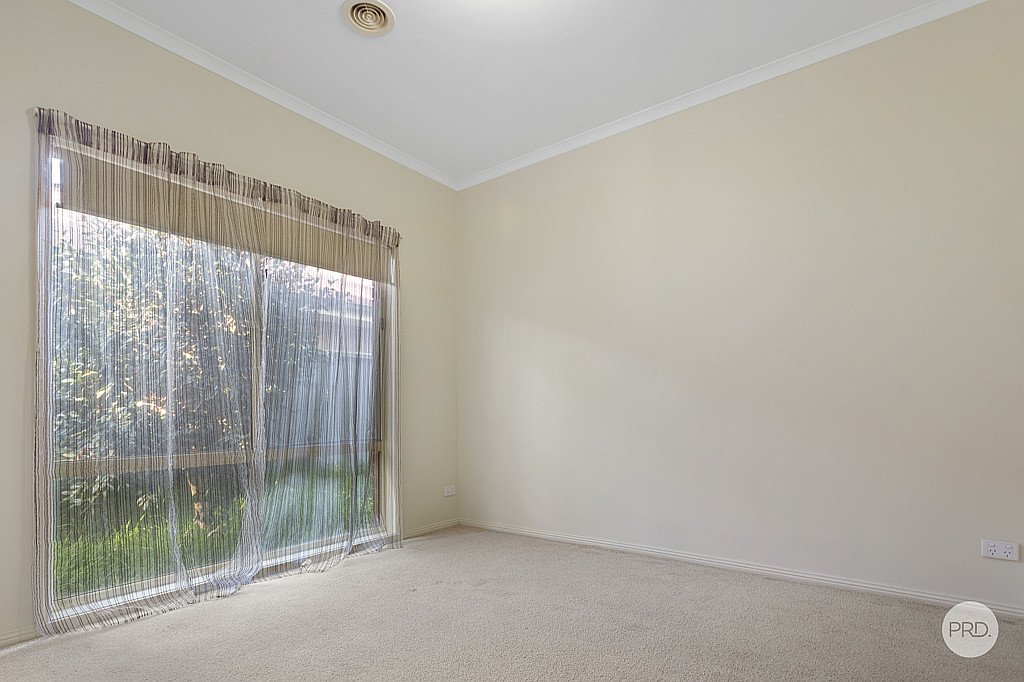 14 Saxby Drive STRATHFIELDSAYE 8